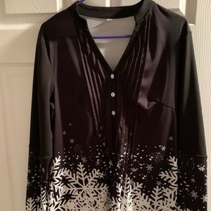 NWOT black long sleeve blouse. Perfect for winter